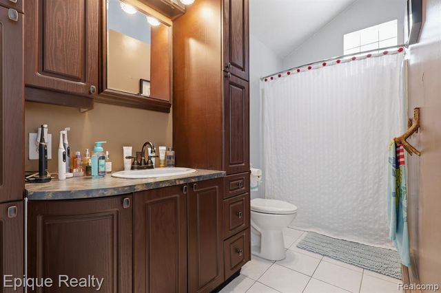 4049 Blue River Drive, Saint Clair, MI 48079