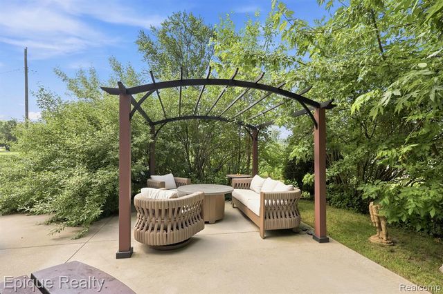 4049 Blue River Drive, Saint Clair, MI 48079