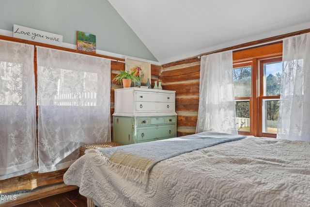 6202 Montgomery Estates Road, Hillsborough, NC 27278