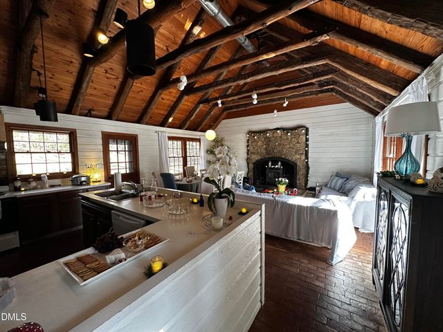 6202 Montgomery Estates Road, Hillsborough, NC 27278