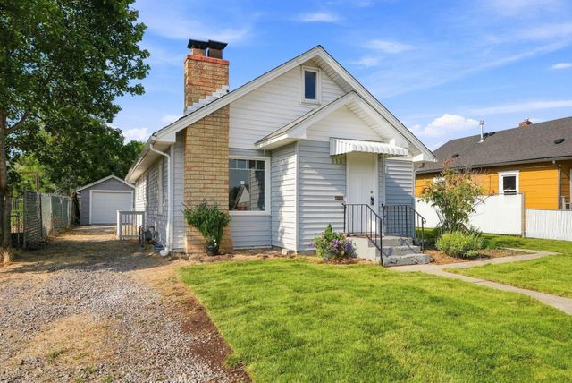 913 E Longfellow Ave, Spokane, WA 99207