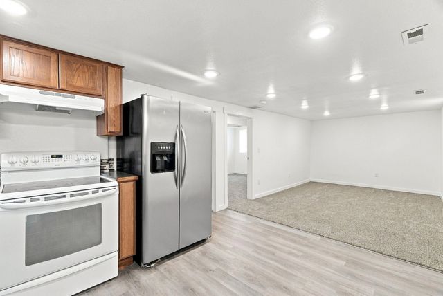 913 E Longfellow Ave, Spokane, WA 99207
