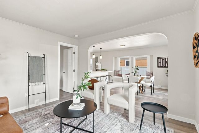 913 E Longfellow Ave, Spokane, WA 99207