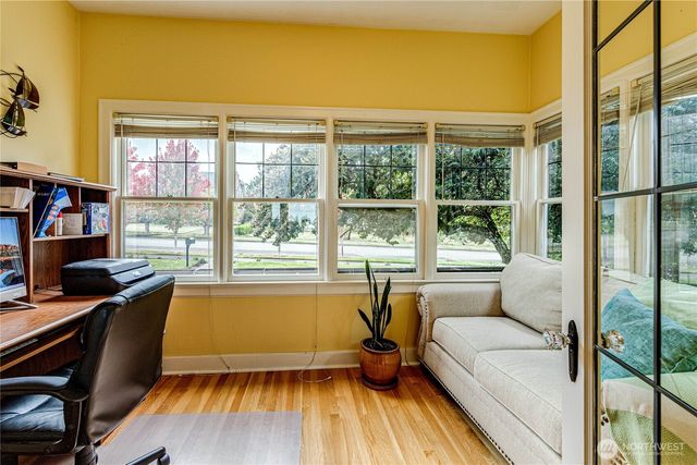 1221 E 2nd Street, Port Angeles, WA 98362