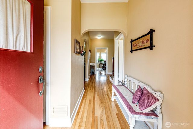 1221 E 2nd Street, Port Angeles, WA 98362