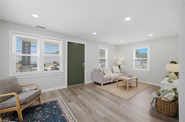 710 Center AVE, Newport News, VA 23605