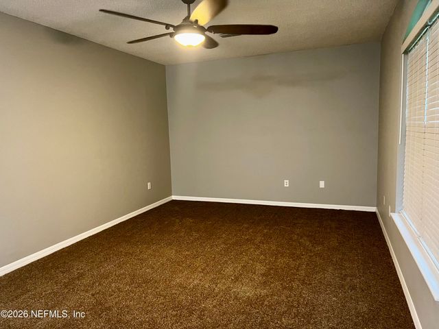 10260 WOODLEY CREEK Road W, Jacksonville, FL 32218