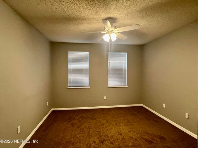 10260 WOODLEY CREEK Road W, Jacksonville, FL 32218