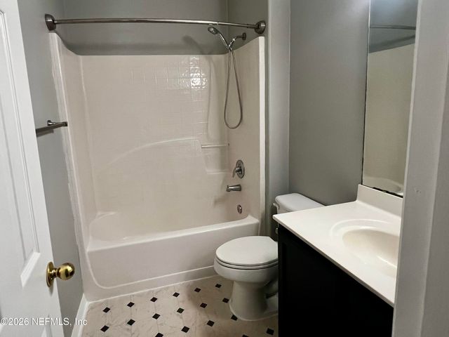 10260 WOODLEY CREEK Road W, Jacksonville, FL 32218