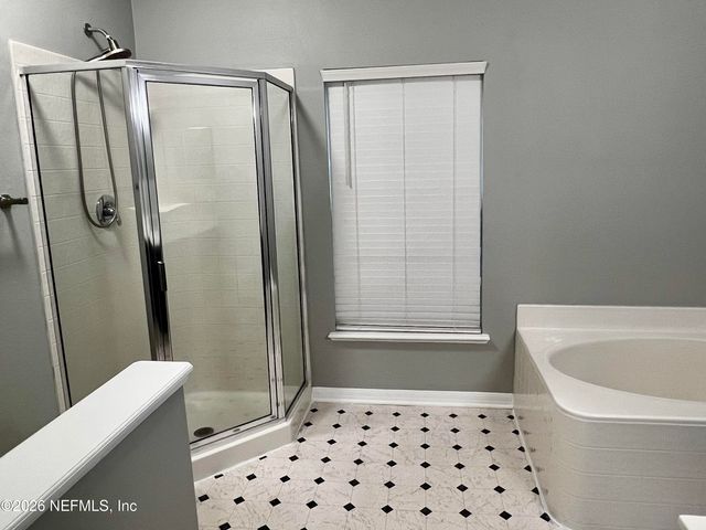 10260 WOODLEY CREEK Road W, Jacksonville, FL 32218