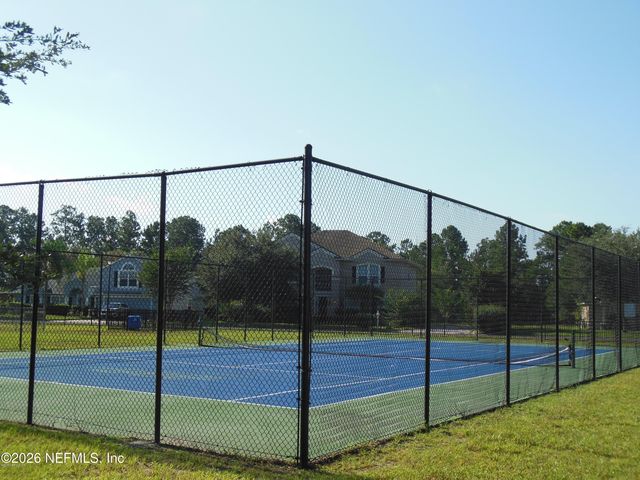 10260 WOODLEY CREEK Road W, Jacksonville, FL 32218
