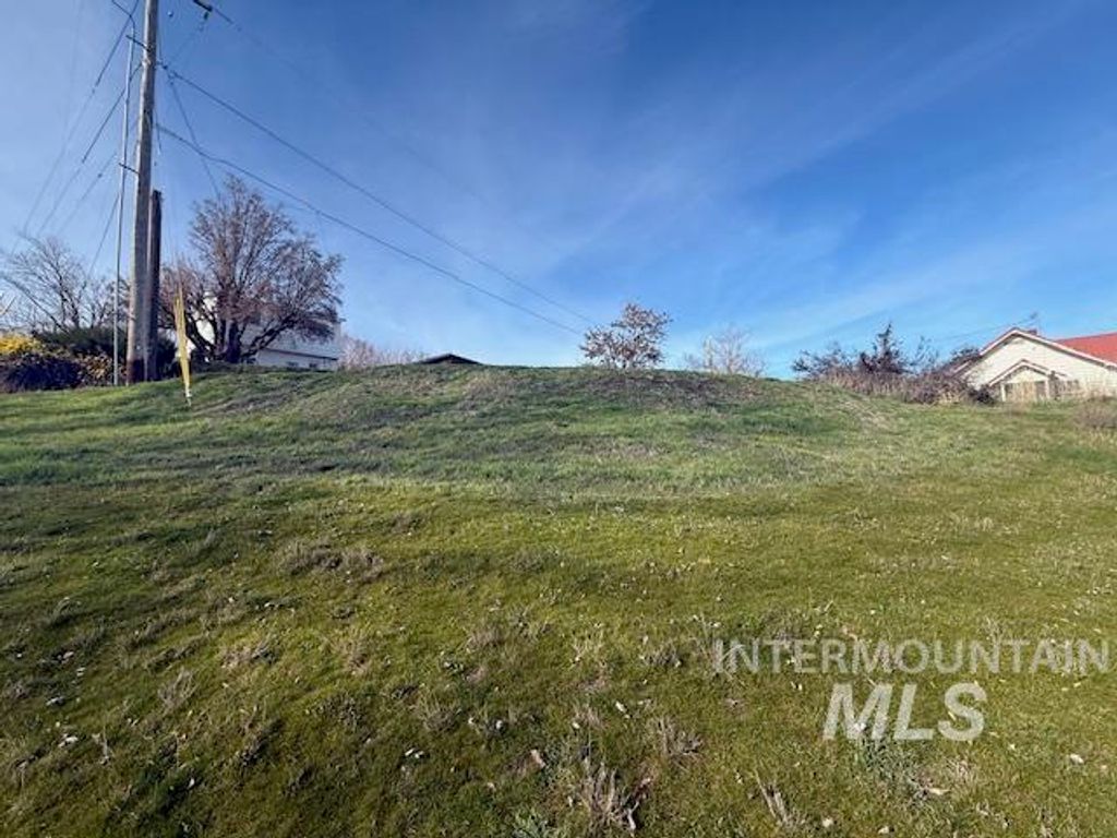 000 Silcott, Lewiston, ID 83501 photo 4