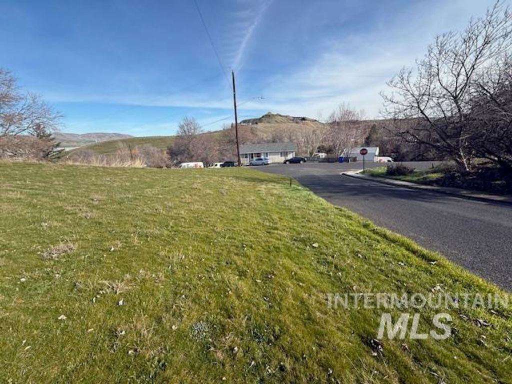 000 Silcott, Lewiston, ID 83501 photo 7
