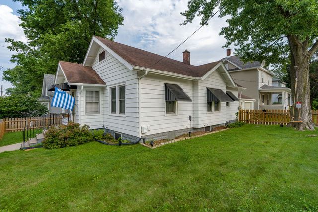 403 E High Street, Davenport, IA 52803