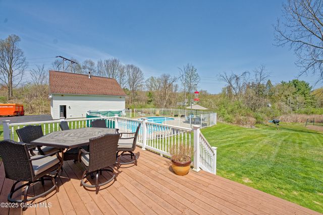 37 Old Hickory Road, Brunswick, NY 12180