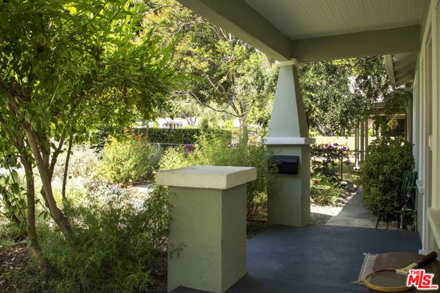 1638 N Garfield Avenue, Pasadena, CA 91104