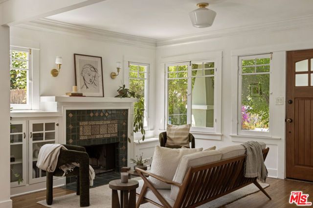 1638 N Garfield Avenue, Pasadena, CA 91104