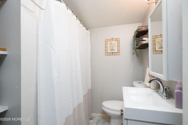 99 Carr Avenue, Keansburg, NJ 07734