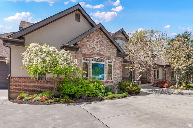 1584 E 11400 S, Sandy, UT 84092