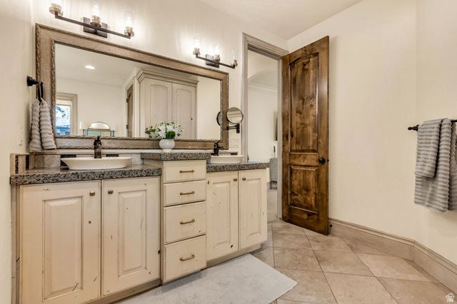 1584 E 11400 S, Sandy, UT 84092