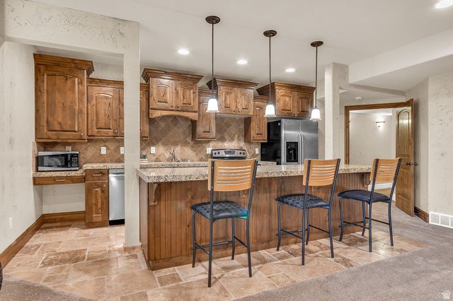 1584 E 11400 S, Sandy, UT 84092