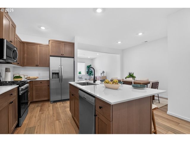 539 Upland Ave, Woodburn, OR 97071
