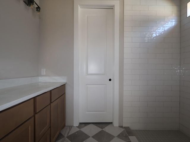192 Bishop Wood RD, Dripping Springs, TX 78620