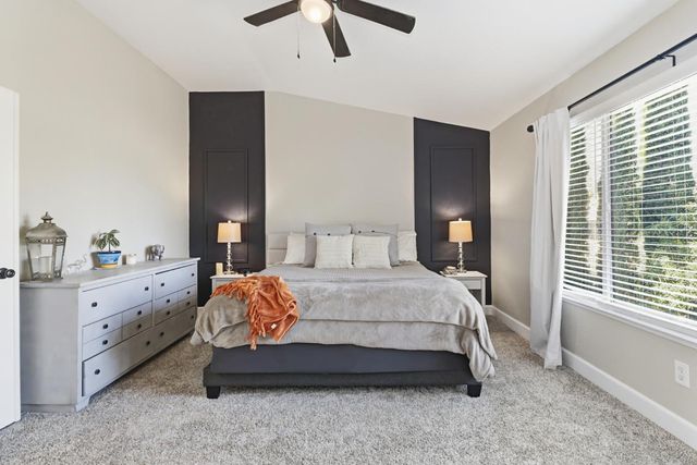 8913 Palmerson Dr, Antelope, CA 95843