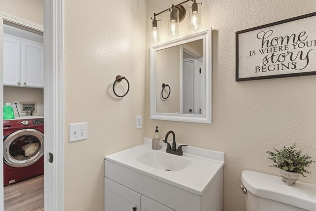 8913 Palmerson Dr, Antelope, CA 95843