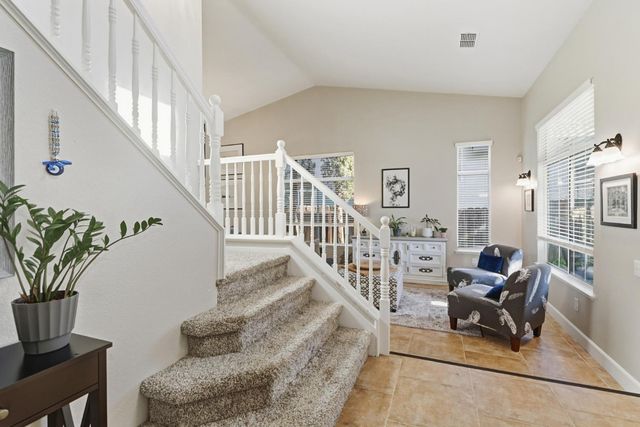 8913 Palmerson Dr, Antelope, CA 95843