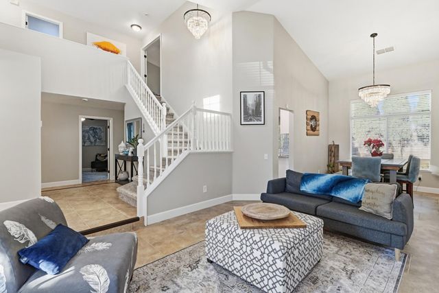 8913 Palmerson Dr, Antelope, CA 95843