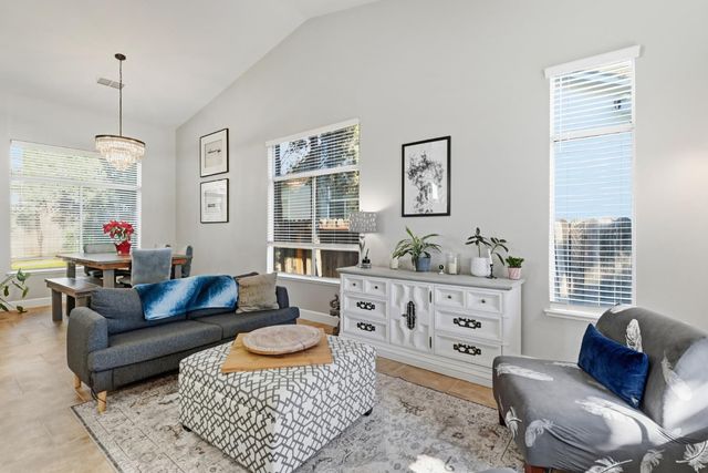 8913 Palmerson Dr, Antelope, CA 95843