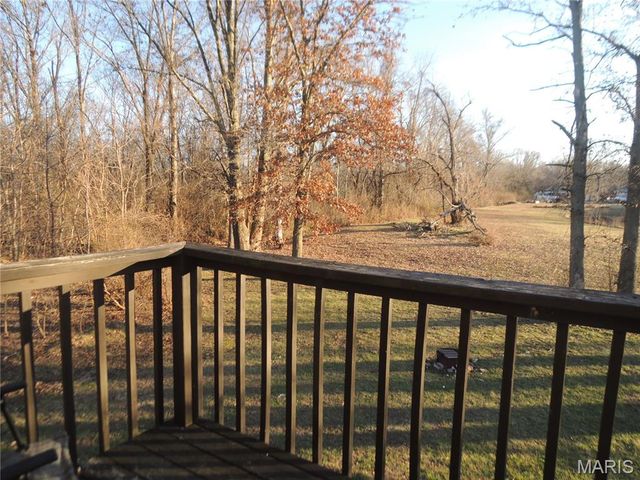 35 Saint Thomas Avenue, Keyesport, IL 62253