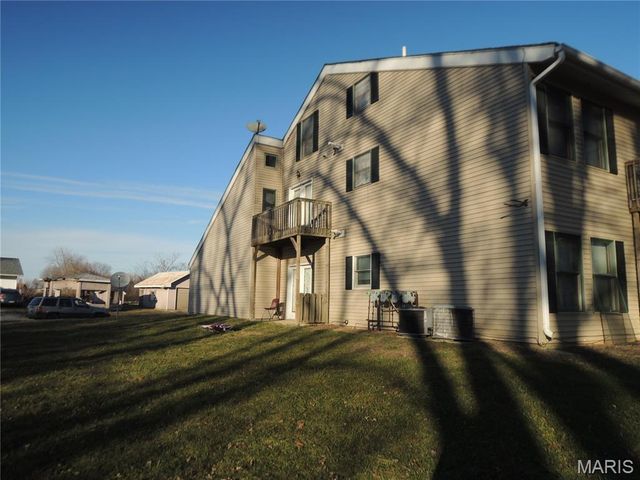 35 Saint Thomas Avenue, Keyesport, IL 62253