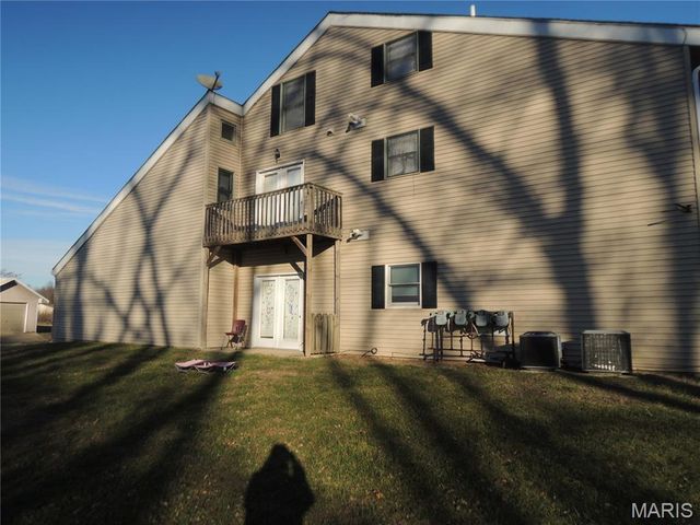 35 Saint Thomas Avenue, Keyesport, IL 62253