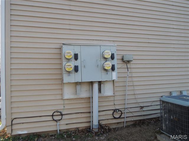 35 Saint Thomas Avenue, Keyesport, IL 62253