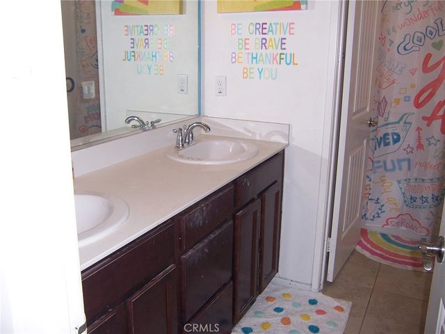 4272 5th Street W, Santa Ana, CA 92703