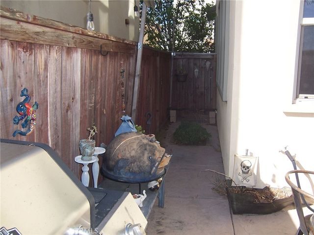 4272 5th Street W, Santa Ana, CA 92703