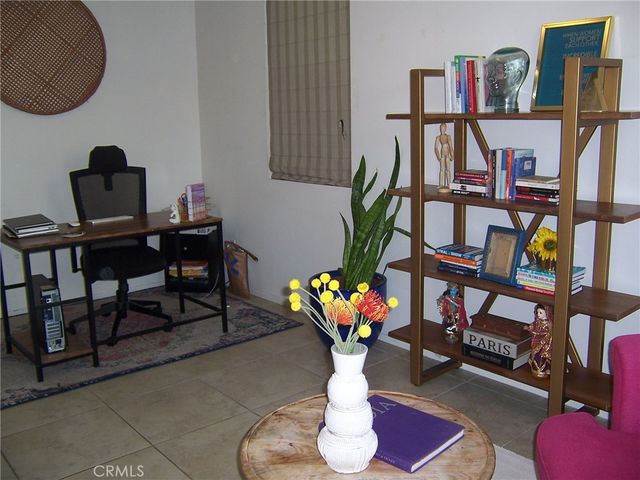 4272 5th Street W, Santa Ana, CA 92703