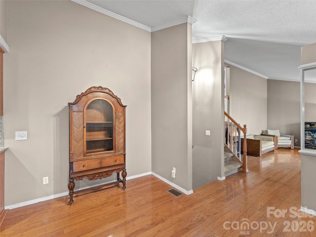29 Reynolda Drive, Asheville, NC 28803
