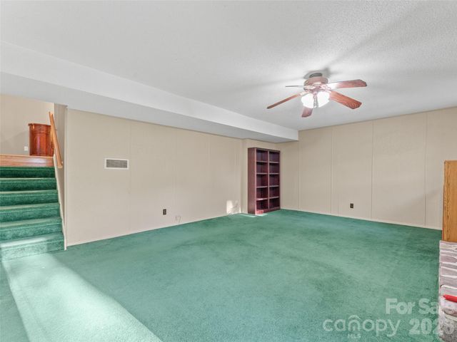 29 Reynolda Drive, Asheville, NC 28803