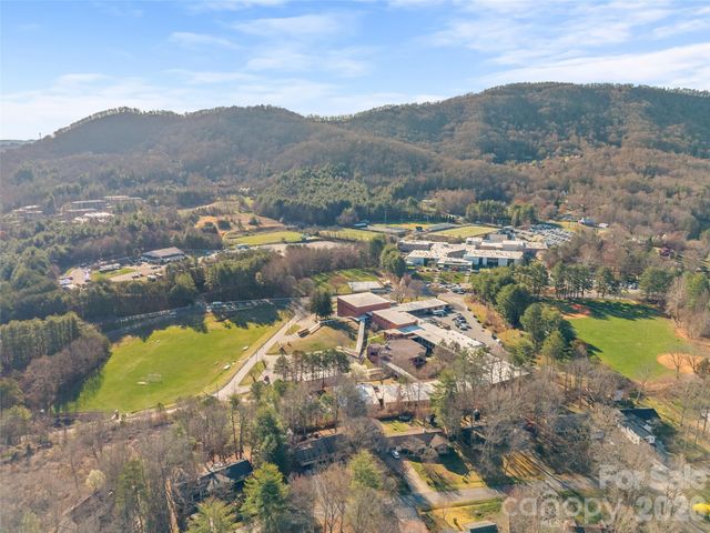 29 Reynolda Drive, Asheville, NC 28803