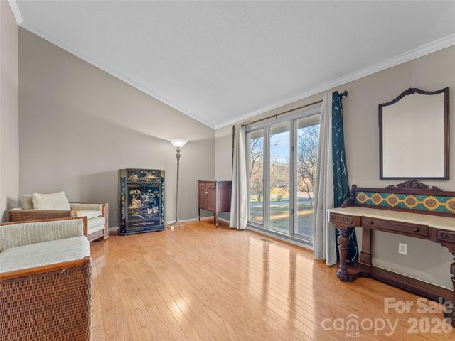 29 Reynolda Drive, Asheville, NC 28803
