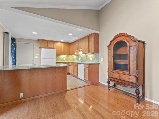 29 Reynolda Drive, Asheville, NC 28803
