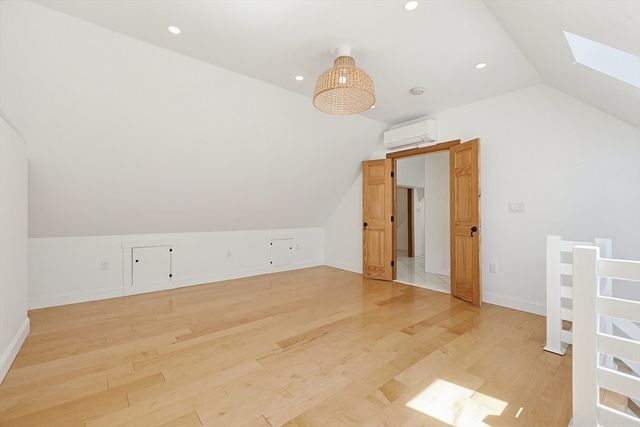 24 Main St, Upton, MA 01568