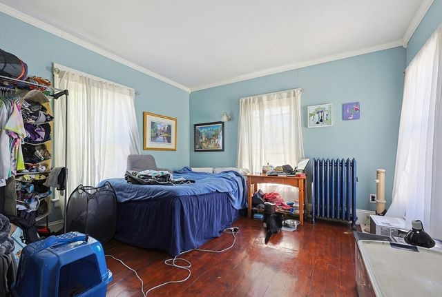24 Main St, Upton, MA 01568
