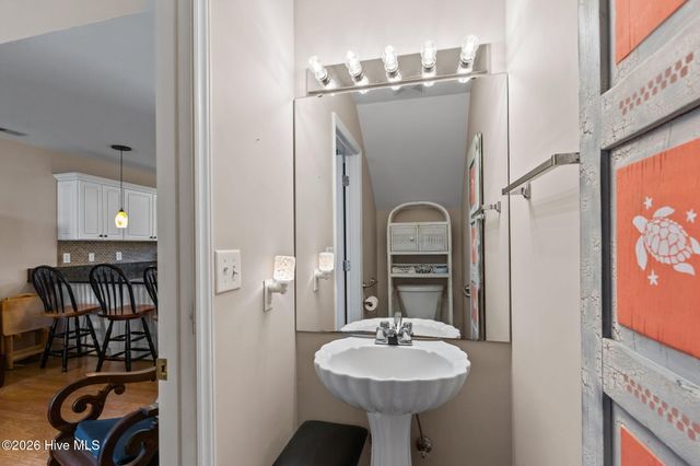 1202 Cedarwood Village, Morehead City, NC 28557