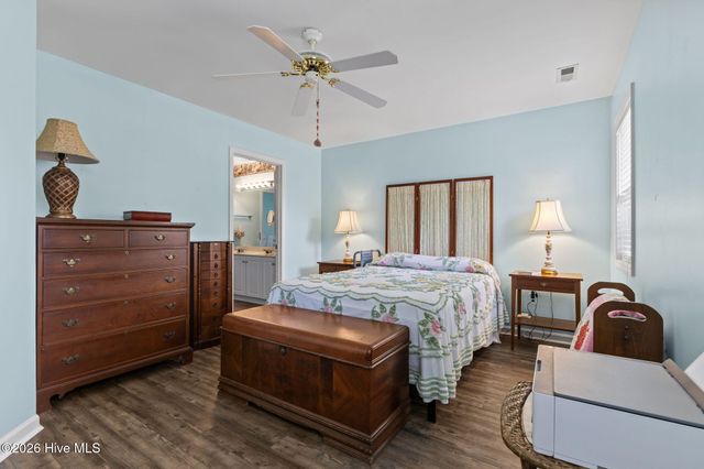 1202 Cedarwood Village, Morehead City, NC 28557