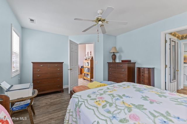 1202 Cedarwood Village, Morehead City, NC 28557