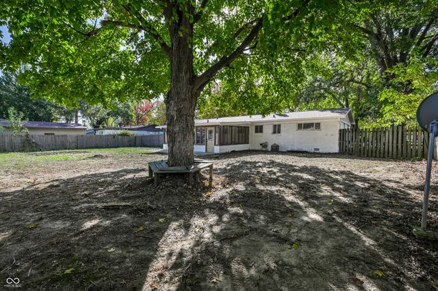 6678 W 14th Street, Indianapolis, IN 46214